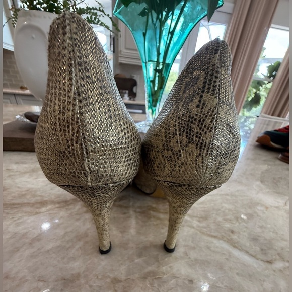 Judith Leiber Gold Tan  snake embossed Heels with Pointed Toe - Picture 4 of 16
